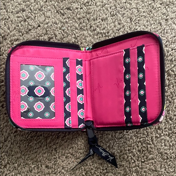 Vera Bradley Floral Women's Wallet - Picture 4 of 6